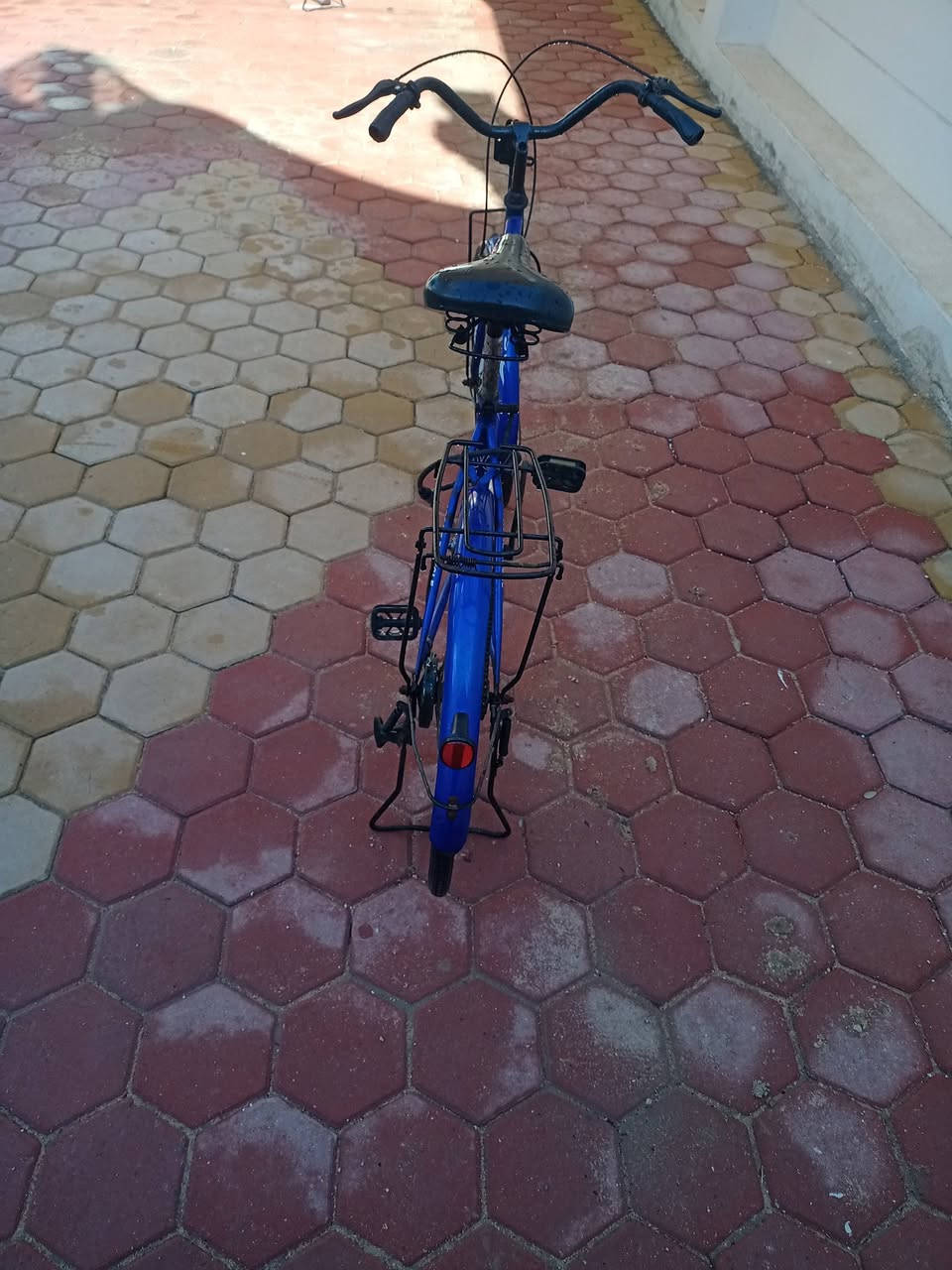 السلام عليكم بايسكل حجم 24 شغال بريك امامي بريك خلفي وا كشن جديد شغال كلشي مابيه سعره 60 وا بيه مجال متواجد فيس رقمي *********** مكاني كربلاء البوبيات ما عندي توصيل
