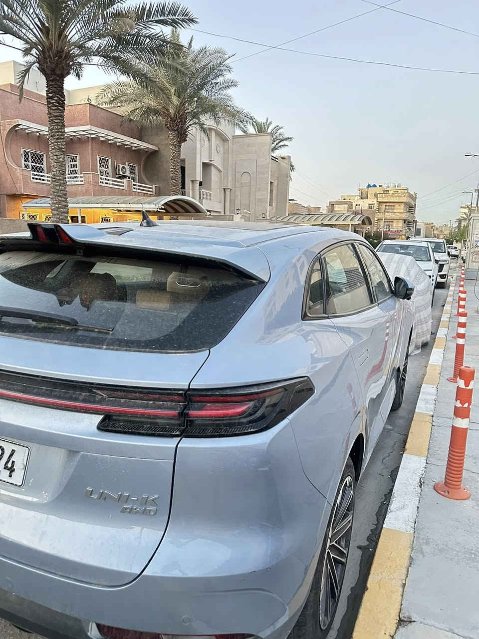 السلام عليكم شانجان يوني كي على وضع الشركه موديل 2025 ماشيه 16 الف معروفه موصفات اليوني كي فووول مكفوله عده رصعه ومصلحها بيبي آر  السعر 40 مليون وقابل للتفاوض على ضمان الشركه هاتف ***********
