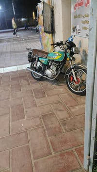 دراجه يراني موديل 24مكينه 200ccكفاله عامه ماشيه 8الاف بيه نواقص كلش قل...