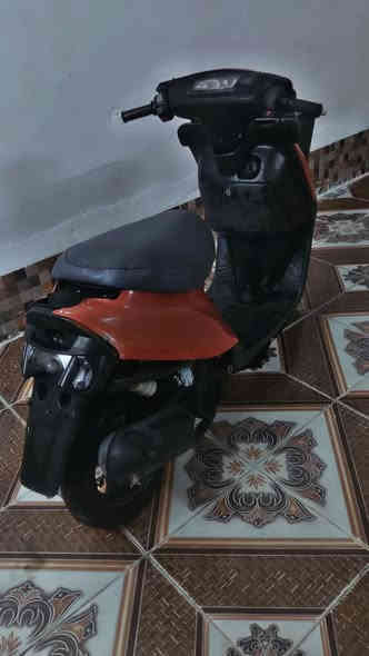 ياماها كله علابلاد بل شرط محرك ناعم فول نعومه كهربائيات كلها شغاله سلف شغال بس باتري نقص  ماطور فول نشاط فول نضافه كفاله عامه سعره 130 بيه مجال قليل كركوك قادسيه الثانيه الرقم ***********
