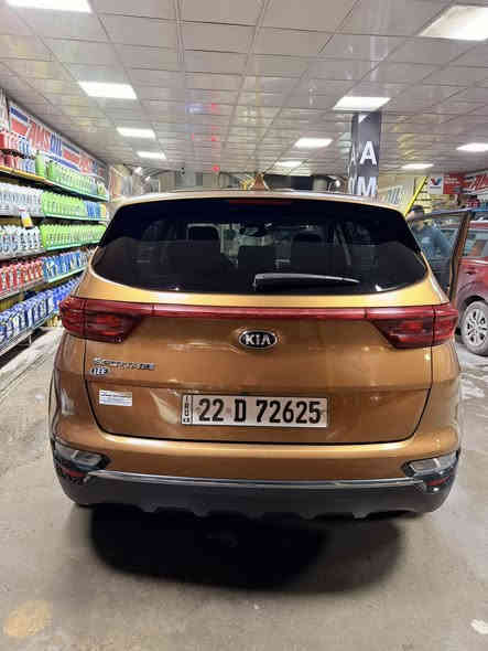 اسلام عليكم 
اسبورتج 2020 للبيع 
الون قهوائي محرك 2400
حادثها سرقت بنيد بدون ضرر 
بدون ايرباك بدون اي ضرر داخلي 
صور الحادث والسونار منشور
مابيها صبق فقط نصف الجاملق الايمن الامامي
محرك 2400
تبريد قطعتين شاشه كبيره
توقف ذاتي 
حساس امامي خلفي 
تخم تاير جديد 
حداديه جديده 
باتي نوزلات بلكات فيت بم كوله جديد
السياره مسويلها ادامه كامله ملبيها اي نقص
ماشيه 100 الف
رقمها اربيل الدولي بسمي شرط التحويل 
كولشي بسياره واضح بصور والسونار موجود وكلشي ذكرته ميحتاج تسال على شي 
السعر 153
ممتواجد على الفيس 
الرقم***********
مكان السياره بغداد
