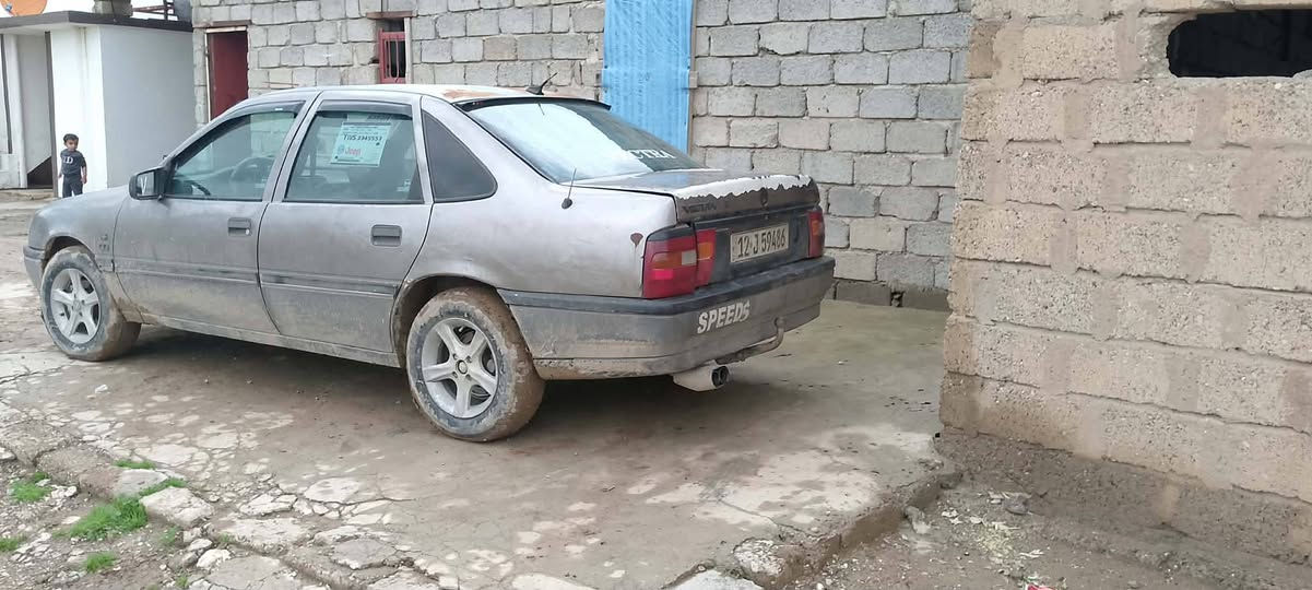 سلام عليكم فكتره للبيع حجم 20 موديل 92 محرك كير شرط سنويه عضم رقم دولي وضع شركة بدون صبغ السعر 38وبيها مجال بصيط مكان السيارة غرب الموصل *********** واتساب موجود
