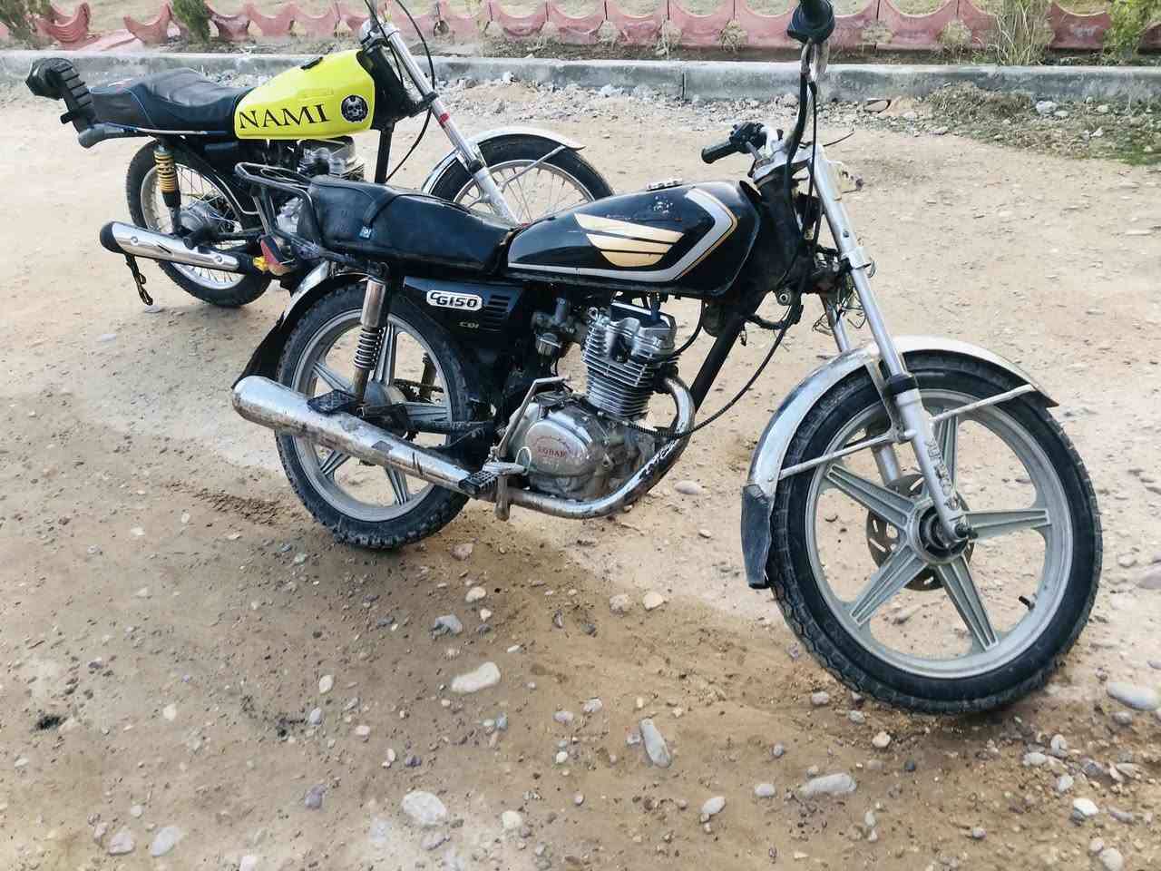 سلام عليكم دراجه للبيع شغاله محرك ناعم بس يعوزه ترتيبات سعره 200قفل للنتصال ***********
