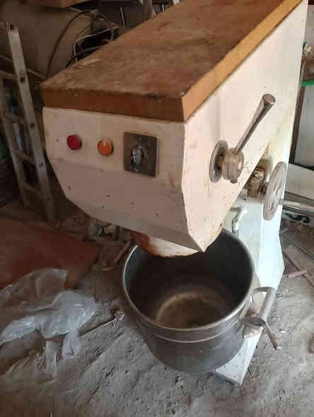 _محمص سوري استخدام قليل ب750وبيه مجال
_خلاط سوري 60لتر ب750وبيه مجال
المكان النجف للتواصل ***********
