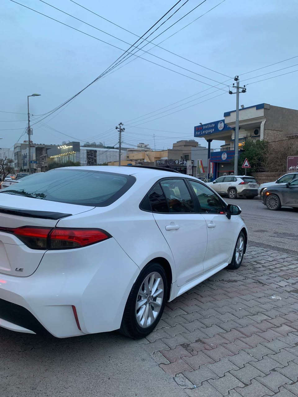 تويوتا كورولا 2022 كندي للبيع 
مواصفات فول LE محسن مرغوب 
بصمة سلايد رادار حساس شاشة جبيرة هندربريك كهربائي
مكينة حجم 1.8Turbo مرغوب 
سيارة ماشي 24الف مايل حقيقي شرط 
كير مكينة تبريد كهربائيات كلشي بشرط مابي نواقص
ضرر سيارة باب وجامرلغ صبغ دبي 
وباب مفتوح او مبدل وبيها تعديل واحد 
سيارة مابية ضربة من كدام ومن خلف بجم كبس 
بس داخل جامرلغ او شوية بيها داخل صندوق 
ارباك بلادي ماطاك  
سيارة مرقم اربيل دولي سنوية جديد 
سعر سيارة : 163$ بس وبيها مجال 
عنوان اربيل 
للاستفسار اكثر واتساب *********** أربيل, العراق
