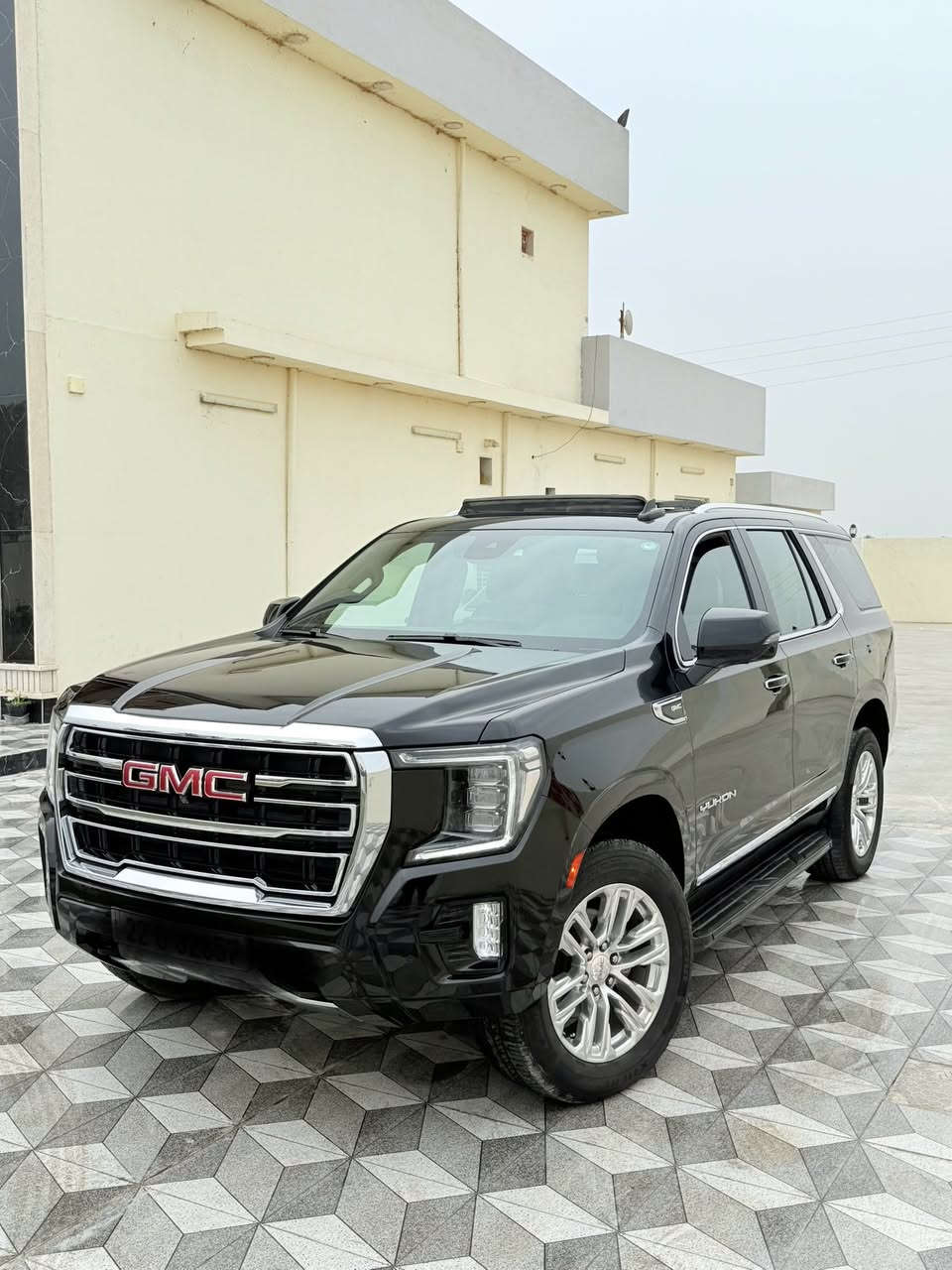 جمسي يوكن 2023 SLT خليجي
فول مواصفات كشنات تدفئه تبريد 
رقم اربيل بسمي 
بنرامه فور ويل 
كشنات جلد 
محرك 5300 
3 شاشات 
كامرات 360 درجه 
سياره وكاله المنصور 
رادار تحديد مسار 
رادار امامي وجانبي 
دخول ذكي 4 ابواب 
جنطه كهرباء 

للبيع او مراوس 
لاستفسار اكثر تصال برقم 

***********
