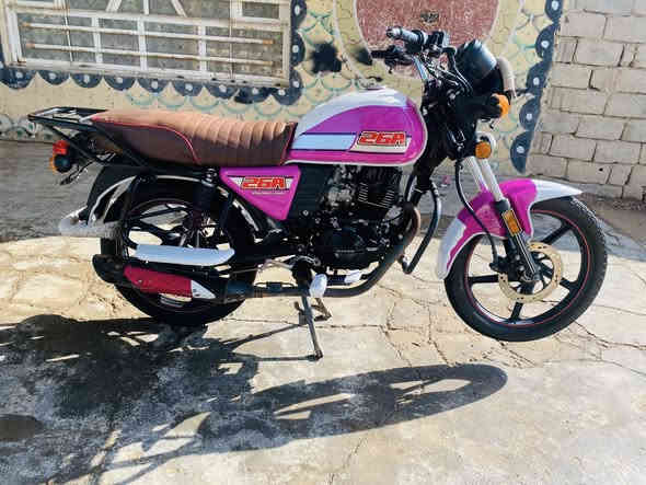 يا الله سلام عليكم دراجة دايوان للبيع موديل 23للبيع.  أوراق. استنساخ.  دراجة مكفولة كفالة عامة كهربائيات كاملة رزانة فوال. السعر. مليون. ١٥٠ وبيهةًمجال. ***********
