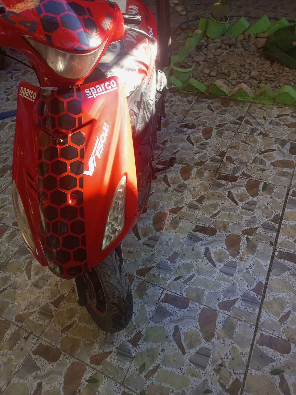 للبيع
ادرس حديث 140
دراجة شغالة اشاير لايت هورن بريك 
محرك لاتنقيص لاتبخير  صوت ناعم 
النظافة كدامك
السعر 200
الشراي يتصل ***********
