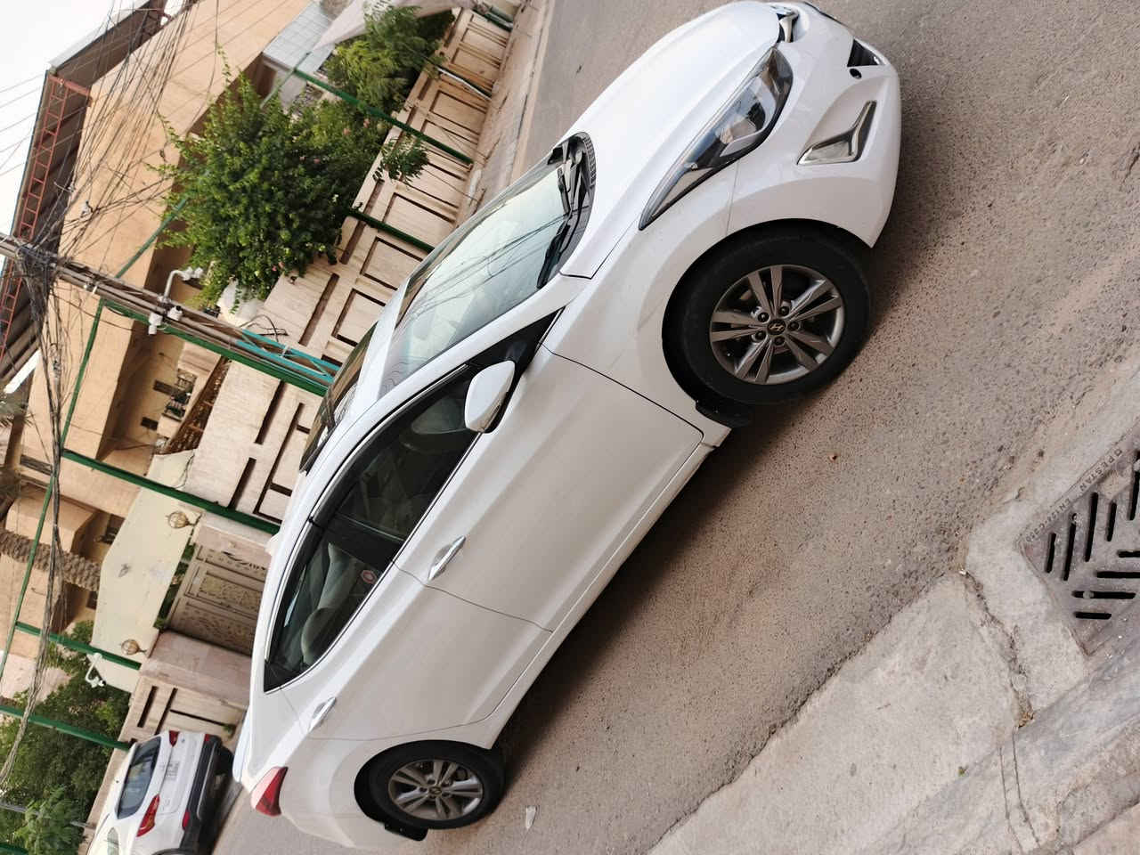 سيارة البيع نوع الانترا موديل 2016خليجي فؤؤؤؤل مواصفات ماعده البصمه كير مكينه حجم 2000دوش تبريد تدفئه حداديه تخم تاير كوله جديد العنوان كربلاء السعر 97وبيه مجال بصيط حك الجيه انتصال فقط ***********
