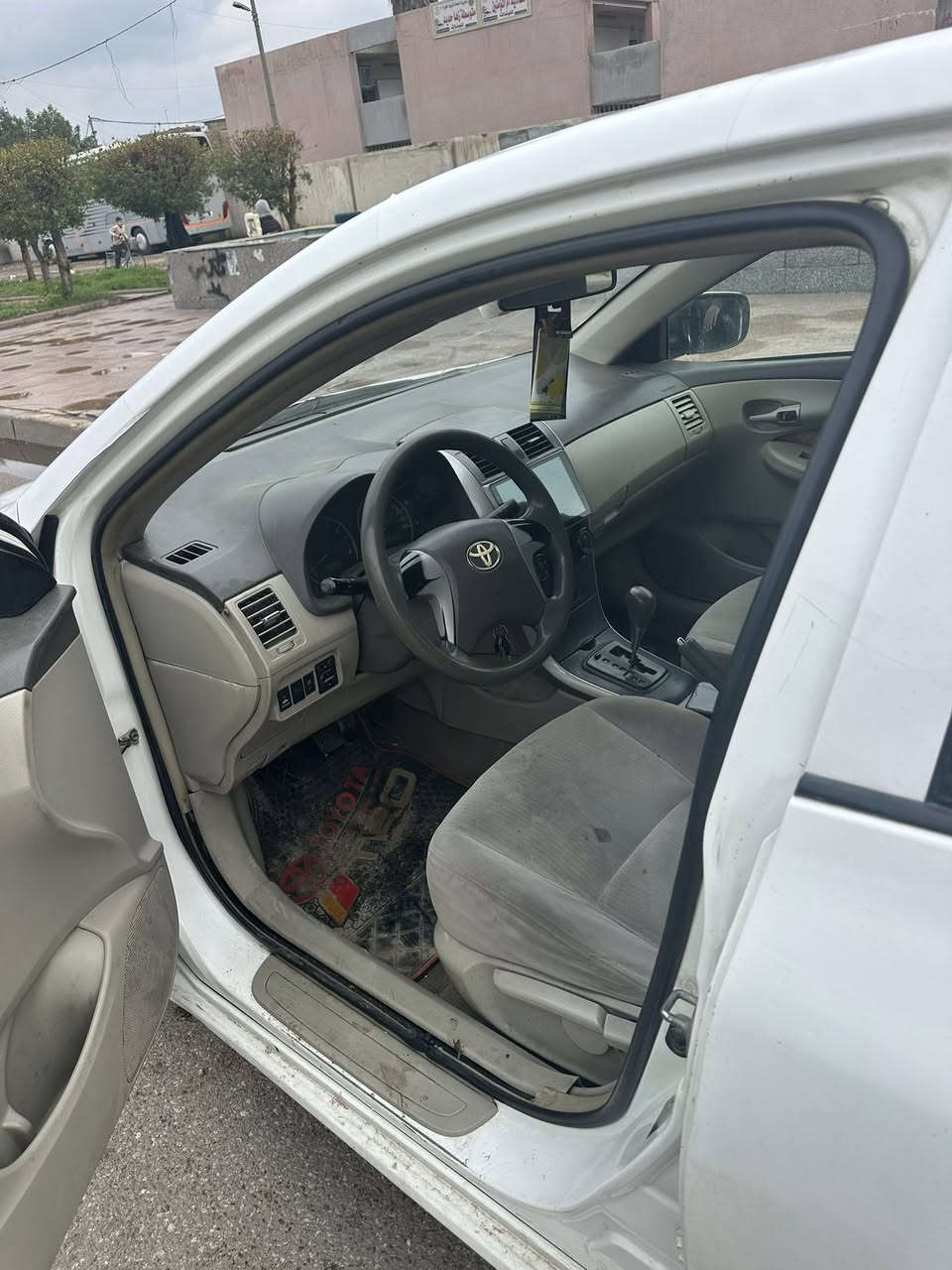 السلام عليكم كورلا ١٥ خليجي بيها قطعتين صبغ بدون دواخل بغدا القماره بيها تكشير الباقي مكفول كير مكينه تبريد الشراي يتصل ‭٠٧٧٠ ٧٣٦ ٧٠٠٣‬ مكانها الحريه السعر ٩٧وبيها مجال بصيط
