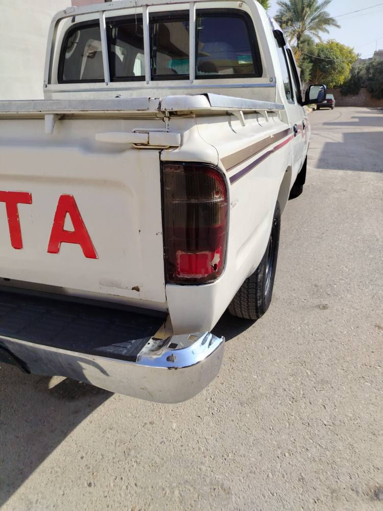 تويوتا ٢٠٠٠ كاملة من كل شي محرك شركة مامفتوح تبريد صدر داخل احمر كهرباء السعر ٩٩ ورقة للتواصل *********** بدون خاص وتعليقات المكان صلاح الدين
