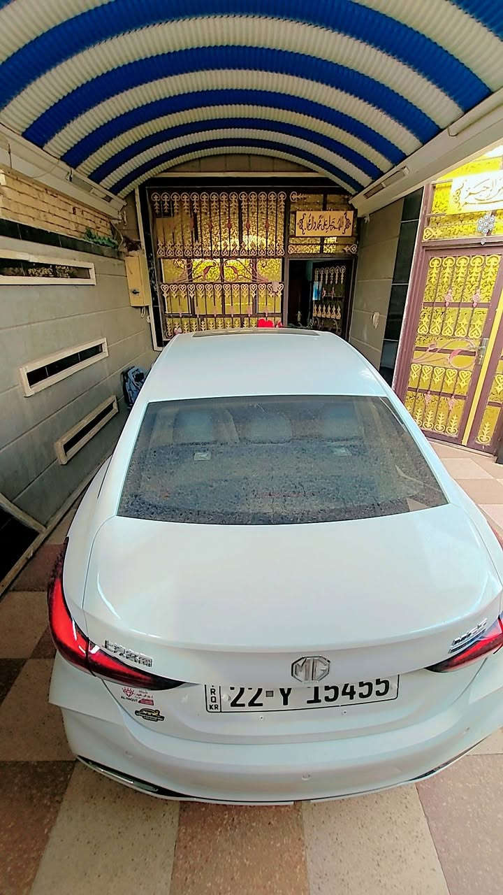 MG5 موديل 2025
‎المحرك 1500 تنفس طبيعي 
‎كير اوتماتيك 
تبريد قطعتين امامي وخلفي دبل فريز 
‎شاشة كبيرة اندرويد
كامره خلفية دوارة 
السيارة بصمة +  بصمة ابواب وصندوق 
هندبريك بصمة 
اوتو هولد 
ويل كب كروم 
كروز سرعة 
تحكم ستيرن جهتين 
لايت + بك لايت لد Led زنون Led
اشاير بالمري الجانبية 
لايت عدسة زنون +تكحم بالايت ماطور 
‎حساسات خلفية
حساس ضغط اطارات
4 جام كهرباء اوتو 
داخل اسود وماروني
الاستفسار واتساب ***********
