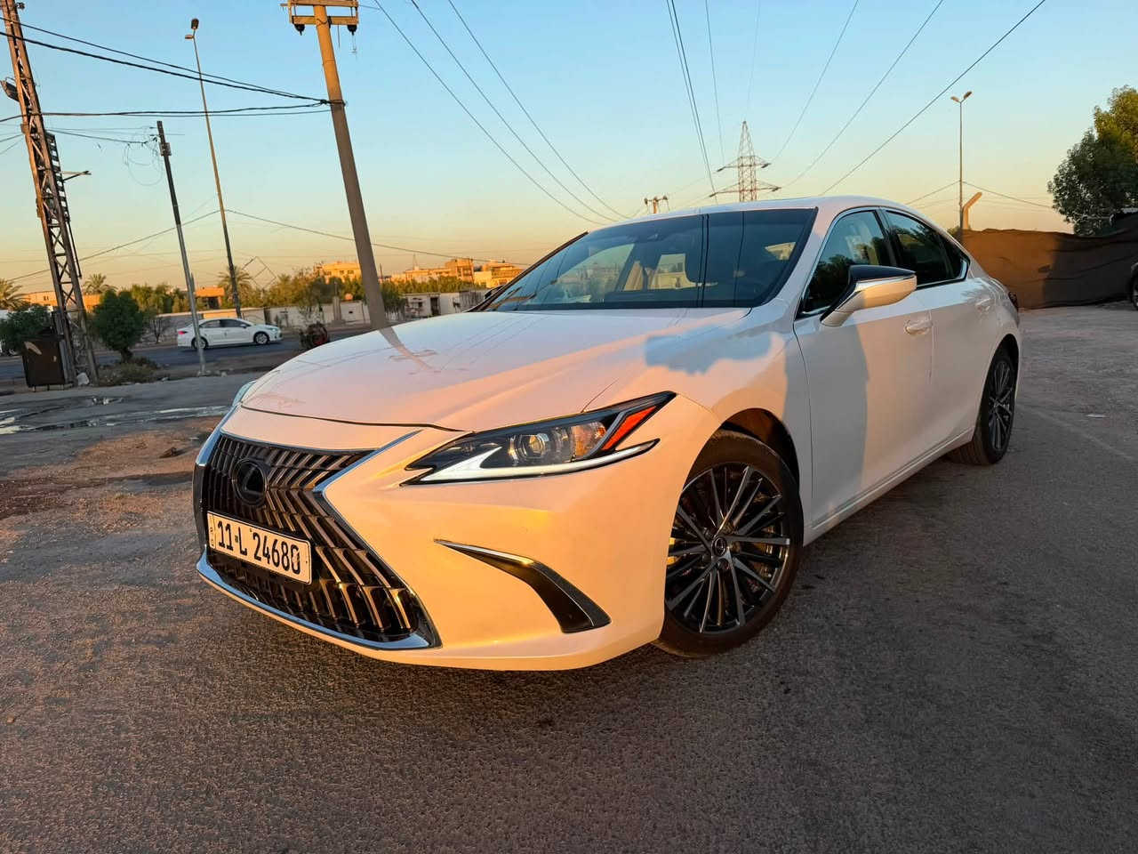 السلام عليكم اخوان عندي Lexus ES 2025 300
وارد امريكي لون ابيض صدفي ضرر جنطة وجاملغ ماشية 6 الف ميل زيرو المواصفات هاي الفئة معروفة تحكم ستيرن تبريد قطعتين مع تبريد وتدفئة المقاعد فتحة سقف بعد بيه مواصفات السيارة نضيفة ومماشية السعر 29,500$ وبيه مجال رقم الهاتف
*********** متواجد واتساب المكان بغداد
السيدية
