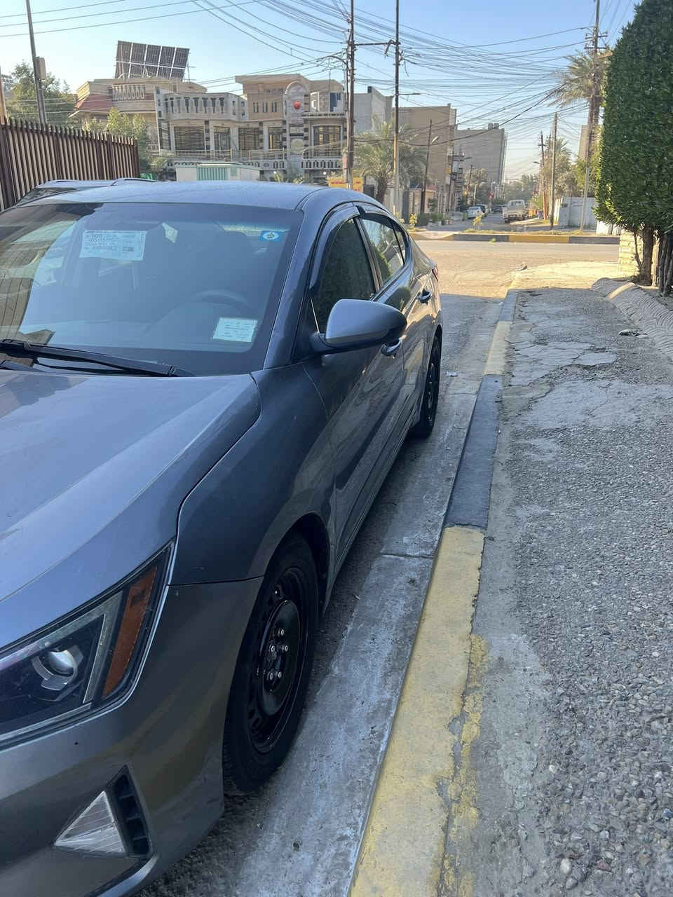 السلام عليكم
النترا موديل 19 امريكي 
رقم بغداد بسمي 
صور حادث وسونار مرفق بلمنشور مكينه 2000 دوش
كير اي تي 
ماشيه 105 
مكان السياره بغداد البلديات 
السعر 118
***********
