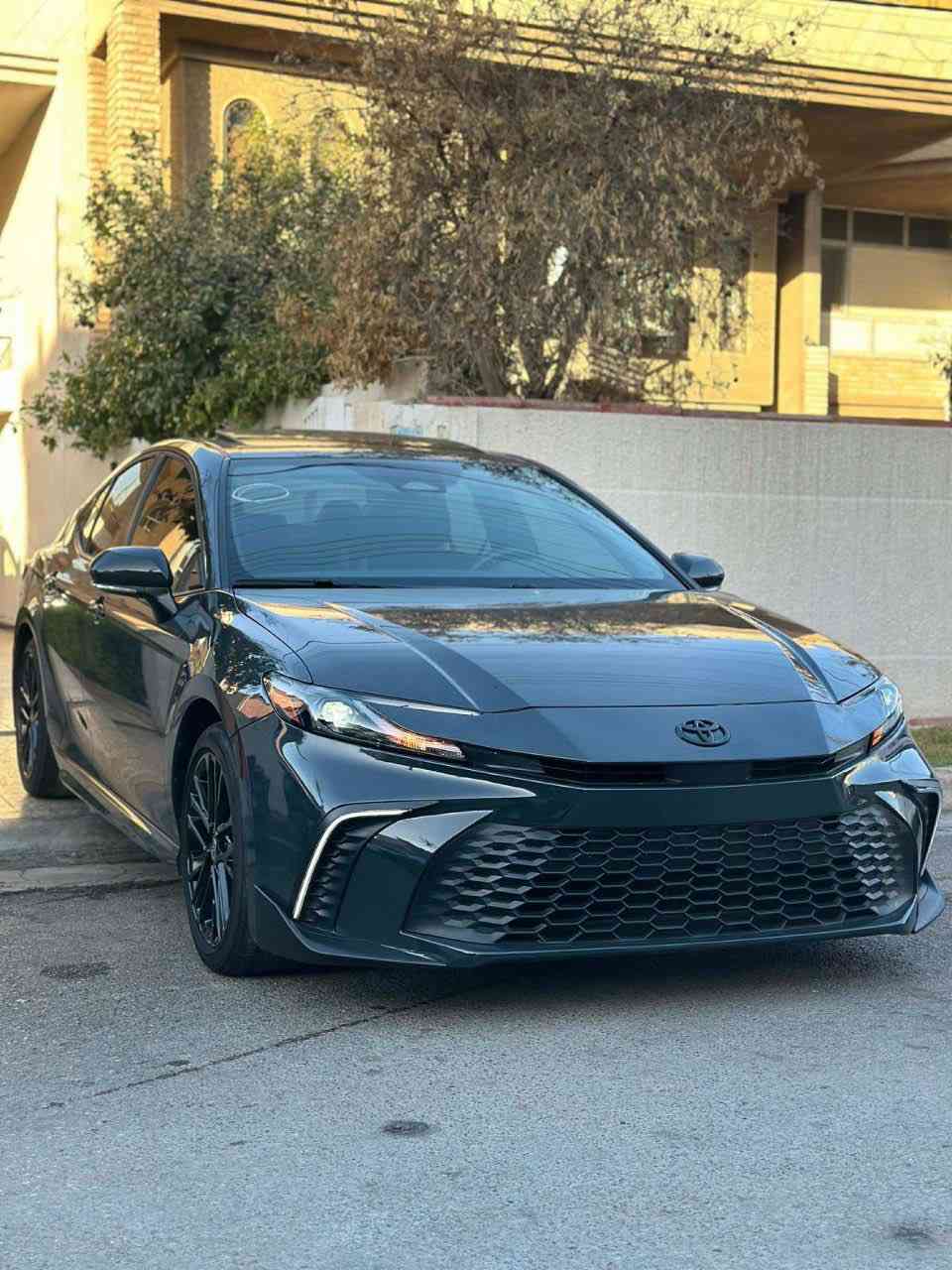 السلام عليكم 
تيوتا كامري 2025 هايبرد وارد امريكي  
ضرر السياره دعاميه اماميه فقط و بيها بارد بالنيد على كد شبرين بدون تبديل اي قطعه حتى الدعاميه بلاديه 
ماشيه 23,000
مواصفات السياره فول افول شي ب SE
رادار 360 
فول تحكم ستيرن 
تدفئة كشنات 
مثبت سرعه 
رادار تفاعلي 
رادار جانبي خلفي 
شفتات 
داخل جلد 
تبريد قطعتين 
كشن كهرباء 
تبريد بيانو منفصل 
كامرة خلفية 
شحن لاسلكي 
تحديد مسار 
بصمة + دخول ذكي
ضيف وياهن شاشة جبيرة 
اندرويد اوتو 
ابل كار باي 
تدفئة بالمري 
تدفئة ستيرن 
جام اوتو 
المراية الداخلية تعتيم 
انارة داخلية والخارجية LED
مكان السيارة بغداد الغزالية 
السعر اتصل 
رقمي ***********
