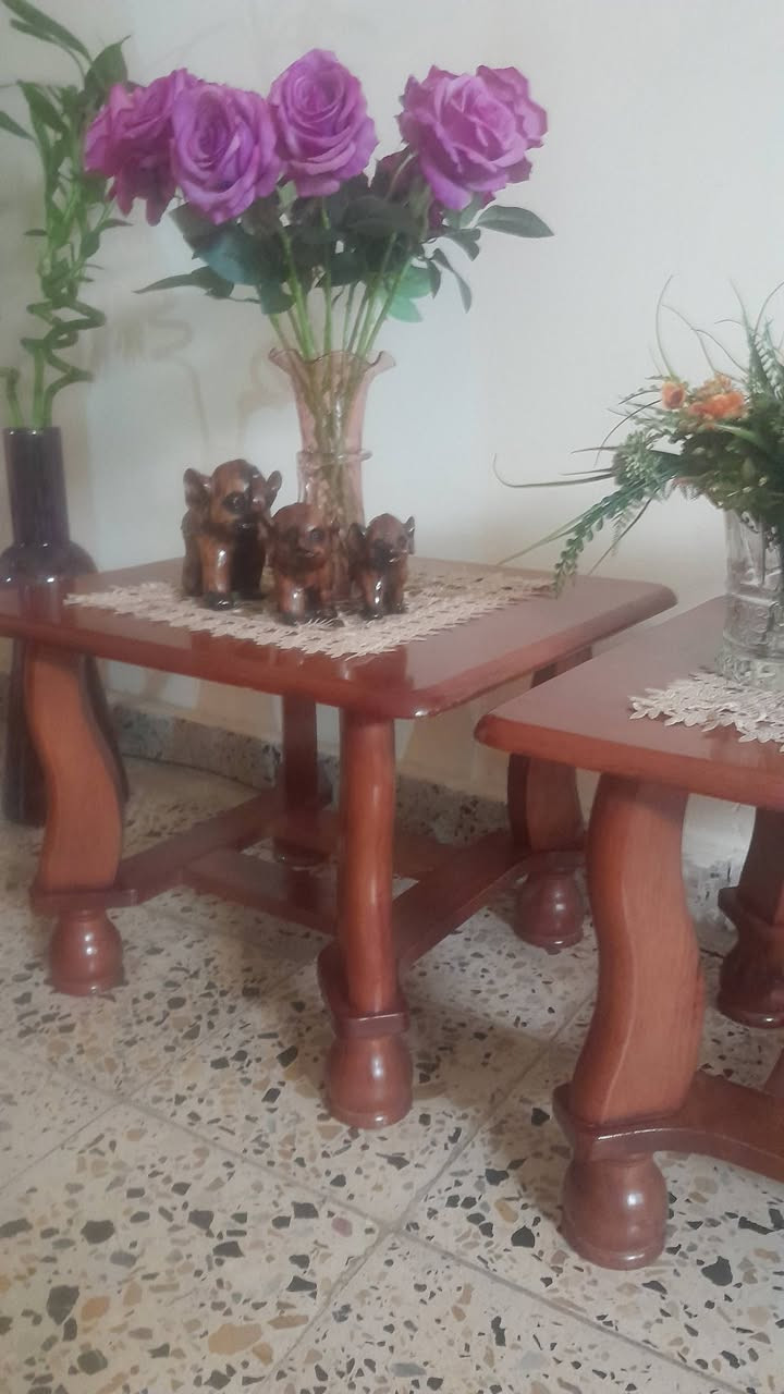 طبلات مصرية نظافه 100% العدد 2 جانبي 1 وسطية
زان مصري  ثقيل اللون صاجي ***********
