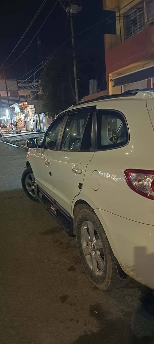 آلُـۜسـۨۚ(✋)ــِۖلُأمٌ ؏ـليۜـ(💜)ـكـۜم
سنتافي  🚗
7راكب👋
6سلندر👋
فول مواصفات بدون بصمه فقط👋
موديل 2010👋
رقم اربيل🙋‍♂️
كاربون بانزين ⛽
شرط التحويل   👋
بدون ضرر مكفوله 👋
محرك وكير شرط 👋

#السعر-160$💸 وبيها مجال 
 العنوان.#مكتب_ريسان_لبيع_وشراء_السيارات (#موصل_الجانب_الايمن_حي17تموز_سايدين_الاقتصادين_مقابل_قطاع_الربيع) 
#اوقات_العمل⏲️ موجودين بالمكتب من ساعه10صباحاً الى الساعه 9مساءً 
ملاحظه يرجى الاتصال من الساعه العاشره  صباحاً الى الساعه العاشره مساءً 
للاتصال
📱***********
📱***********
#مكتب_ريسان
