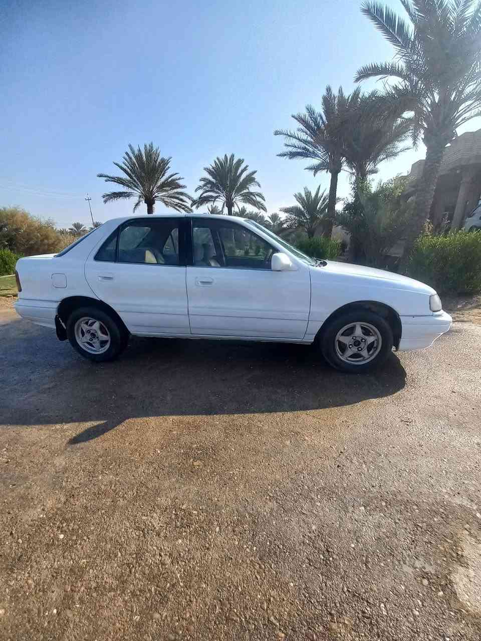 سلام عليكم 
النترة للبع موديل 92
مصبوغه عام جماعيه 
محرك مفتوح 1600
كهربائيات شغاله 
كير محرك مكفولات
سعر 28 وبيه مجال 
مكان السياره الفلوجه نساف
***********
