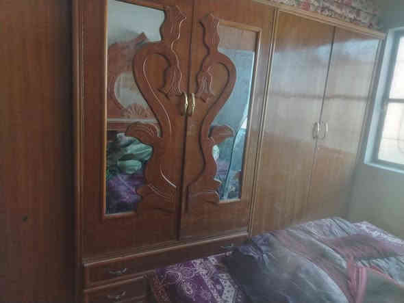 السعر 600 وبيها مجال ***********
