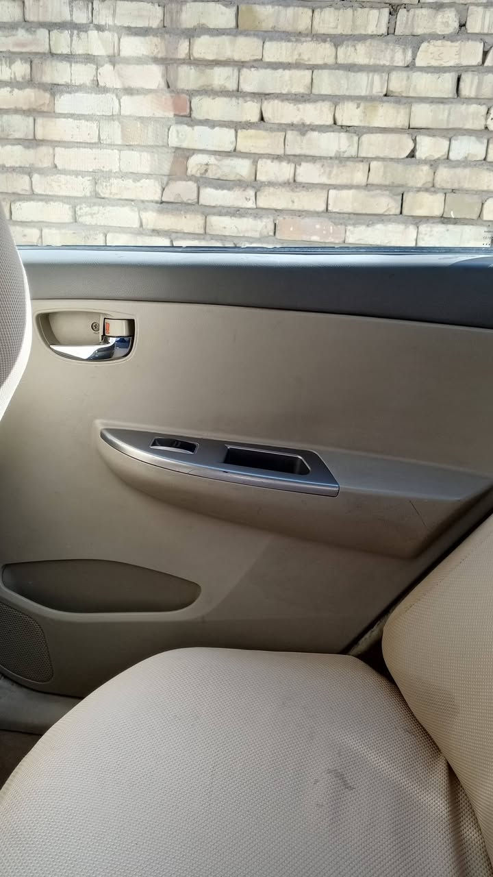 سيارة بي وايدي للبيع 
موديل 2013 رقم بغداد باسمي سنوية وهزه جديدة 

سيارة نظيفة وبلادية بيه جراد بالقمارة والبنيد مكينة وكير جديد فول بصمه وشاشة كامرة خلفية بصمت ابواب اشاير بالمري ويل كب تخم تاير جديد مثل ما موجود بالتصوير تبريد تدفئة السيارة ما بيه خياسات شرط بيه طخات بسيطة وشخوط وتجي وشوف بعينك سيارة نظيفة مال بيت وجاهزه عارضة 58 وبيه مجال بسيط حكه الجية الي يحب يتصل على رفمي لان ما رد على التعليقات بصراحه يتصل على هذا الرقم ***********
