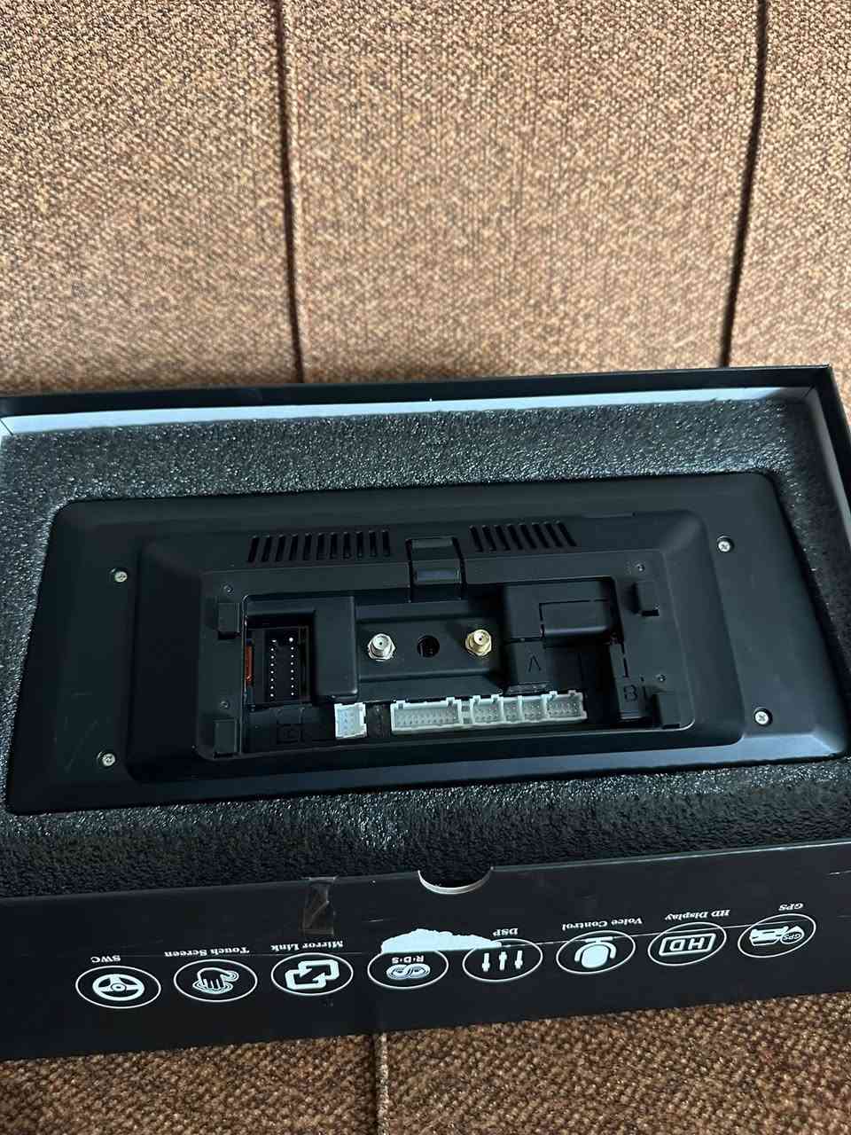 السلام عليكم
شاشه بي ام دبليو اندرويد  اخذتهه ومرهمت عندي جديده مع كامل ملحقاتهه  الي ترهملهه بالعافيه عليه نوعيه ممتازه كار بلي ايضاً السعر٢٠٠ الف وبيهه مجال بسيط عنوان ديالى رقمي*********** واتساب او اتصال
