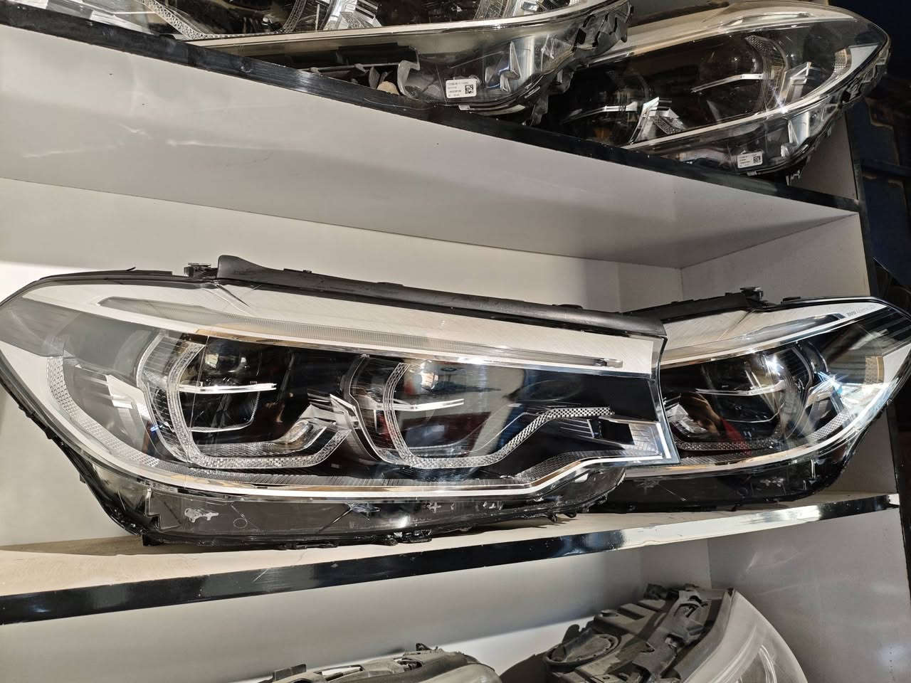 السلام عليكم. توفر لايت  ادابتف لد g30 2020 اصلي تفصيخ مجدد بالكامل جام جديد وكت نواشر جديد ولدات جديد كفاله وضمان مفتوح. كراده مجمع المشن قرب ساحه عقبه بن نافع. اي استفسار خاص وتدللون


**إذا كنت صاحب هذا الإعلان وتريد حذفه لأي سبب، رجاءا أرسل رسالة إلى الدعم الفني**