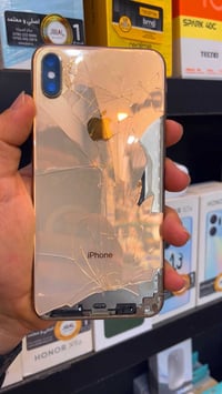 ايفون  اكس ماكس ذاكرة 256  بطارية 100 امبدلة فقط  عايزة ضهر  كلة شغال ...