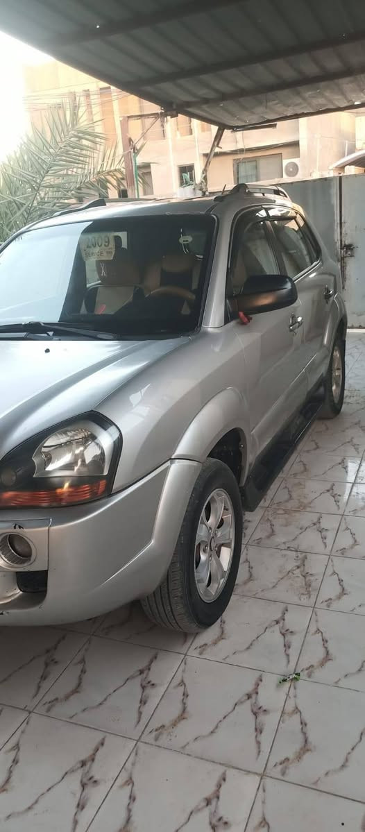 هونداي توسان 2009 السياره جديده كلش 
كفاله من الضربه والتبديل محرك 2000 دوش
 جديد لا تبخير ولا تنقيص حدادية جديده  تخم تاير 
تبريد ثلج 🥶 كهربائية كله شغاله سنتر لك ارضيه جلد
 رقم اربيل دولي باسمي سنويه مجدده تريد تحويل تريد وكاله السياره جاهزه مابيه نقص برغي 
الشراي يتصل
 ***********

