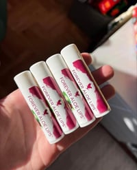 بلسم شفايف • مرطب قوي • للشفايف المتشققة