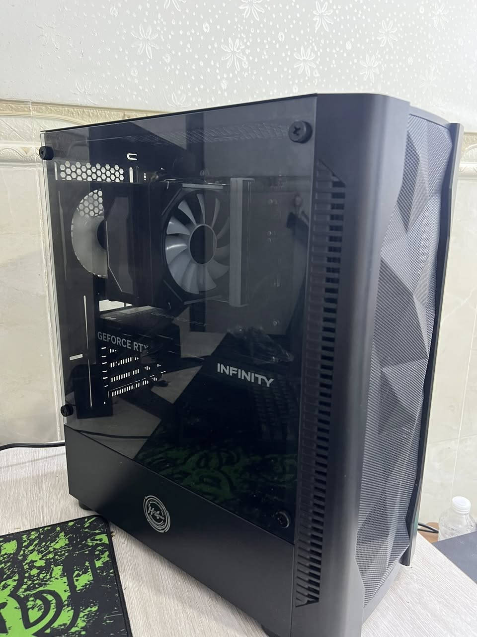 کیس جمیل و نضیف للبیع
ثرمال پیست جدید
CPU: RYZEN 5 5600x
GPU: RTX 5060ti 16gb INFINITY PALIT 3FAN 🔥
MOTHERBOARD: B450M-A PRO MAX ll MSI PRO SEREIS
RAM: 2*8 16GB Black Wolf rgb 3200mhz
HARD:  ssd 1tb nvme
POWER SUPPLY: 650W  BRONZE 80PLUS

سعر: ملیون و ٤٥٠

توصیل موجود

***********
