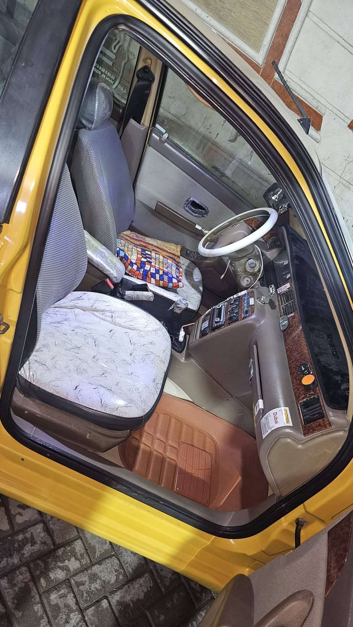 السلام عليكم 
سمند للبيع 2013مسجلة 2012 سيارة كفالة عامة عدى الدواير الخلفية والدوس عليهة ادامة كاملة من ميكانيك وحدادة دواخل زيرو تخم تاير جديد السيارة كاملة للاخير رقم بغداد انكليزي بأسمي مكاني بغداد سعر ٥٠ ورقة وبيهة مجال ***********
