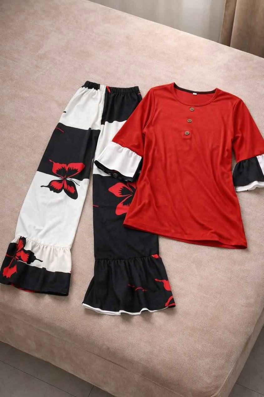 تراك نسائي 

خامة كريشة + فانيلا زبدة تركي شرط الفحص 

فري سايز لحد ٩٠ كيلو الرمادي, الأنبار


**إذا كنت صاحب هذا الإعلان وتريد حذفه لأي سبب، رجاءا أرسل رسالة إلى الدعم الفني**