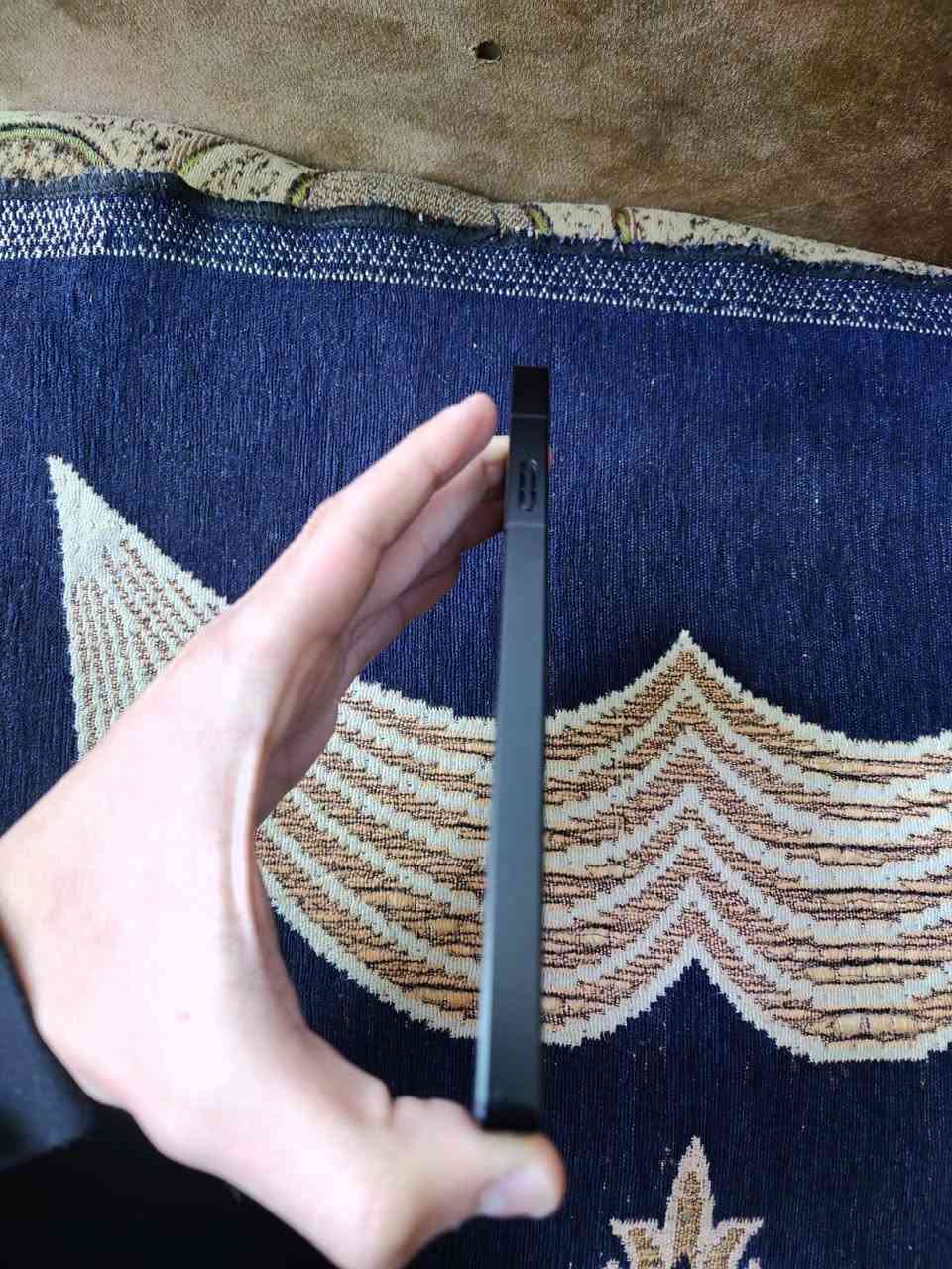 السلام عليكم
ريدمجك 10s برو    ركز الــS مو العادي… كاامل ملحقات من كفر ولزكه وشاحنه وباكيت 
جهاز جبار ومواصفاته معروفه 
ذاكره 512 
رامات 16+12 يعني 28 
الشاحنه 80 واط مدري 100 المهم يشحن من الصفر لل 100 ب 20 دقيقه حرفيا الجهاز فول
لون اسود شفاف 
الجهاز بي لثمه صغيره كللش بالشاشه جوه بس مامأثره ع لمس ابد واذا تاثر ترجع الجهاز والتريده اني حاضر موضح بالصور
.
الجهاز غير هاي اللثمه مابي اي شخط الجهاز مكفول من كلشي 
لا داخل صيانه ولا شي مكاني بغداد 
سعره 775


**إذا كنت صاحب هذا الإعلان وتريد حذفه لأي سبب، رجاءا أرسل رسالة إلى الدعم الفني**