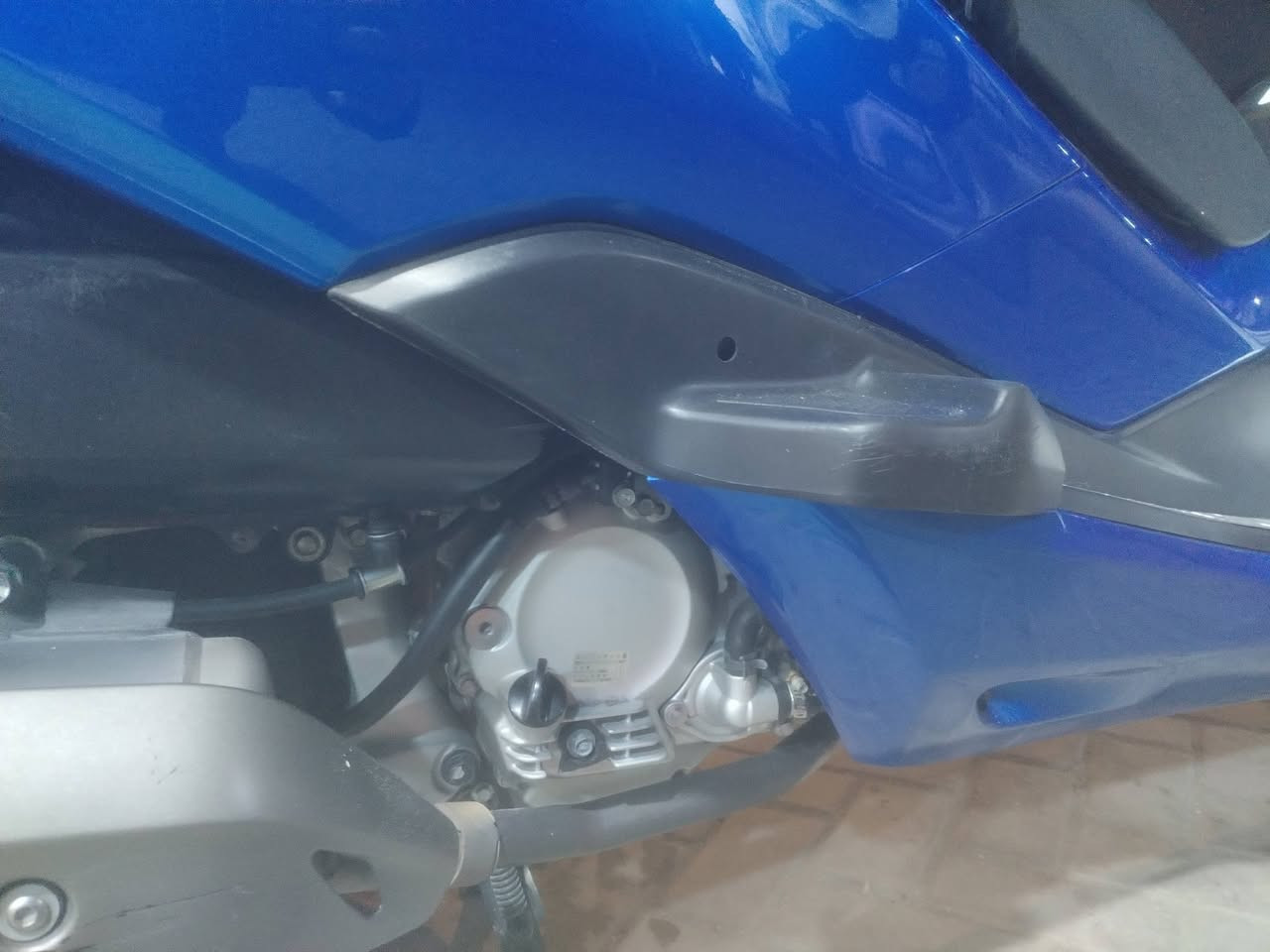 السلام عليكم فورزا للبيع 0 /10 مقفوله كفاله عامه، دراجه مال رامبو صار لها سبعه ايام  جاهزه اي نقص ما بيها هو المواصفات ماشيه 20 دراجه غير من الله بالعافيه علي اخذها، السعر 15 ونص بيها مجال بسيط مكان الزعفرانيه شراي خابر بخدمتكم ***********
