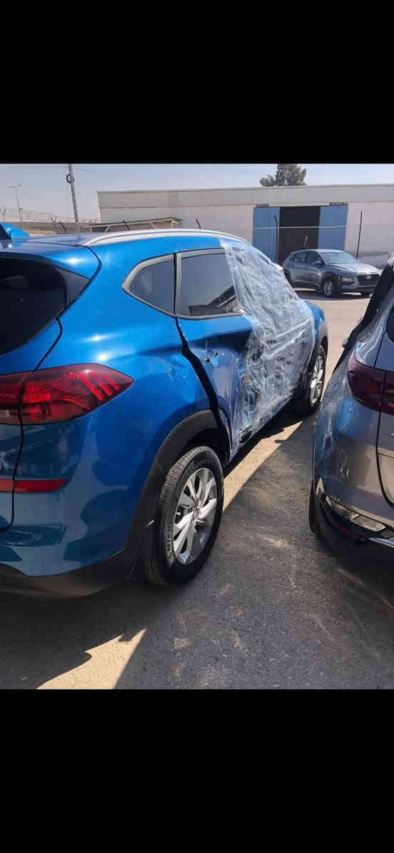 للبيع توسان وارد امريكي 2021
محرك:-2000 رقم بغداد بأسمي تحويل ثاني يوم
السيارة مكفول الكير مكينة لغود شواصي ضررهه موضح بالصور (السيارة معمرة تعمير ممتاز) 
المواصفات ، اوتو هولد ، شاشة ، كامرة خلفية ، بصمة تشغيل ، بصمة أبواب ، تحديد المسار للقيادة الذاتية ، نقطة عمياء ، رادار ، كشن السائق كهربائي ، ويل كب بلادي ، وبعد اكو مواصفات بعد 
السعر 163 وبيهه مجل 
العنوان بغداد الامين (حي المعلمين)
 الهاتف ***********
