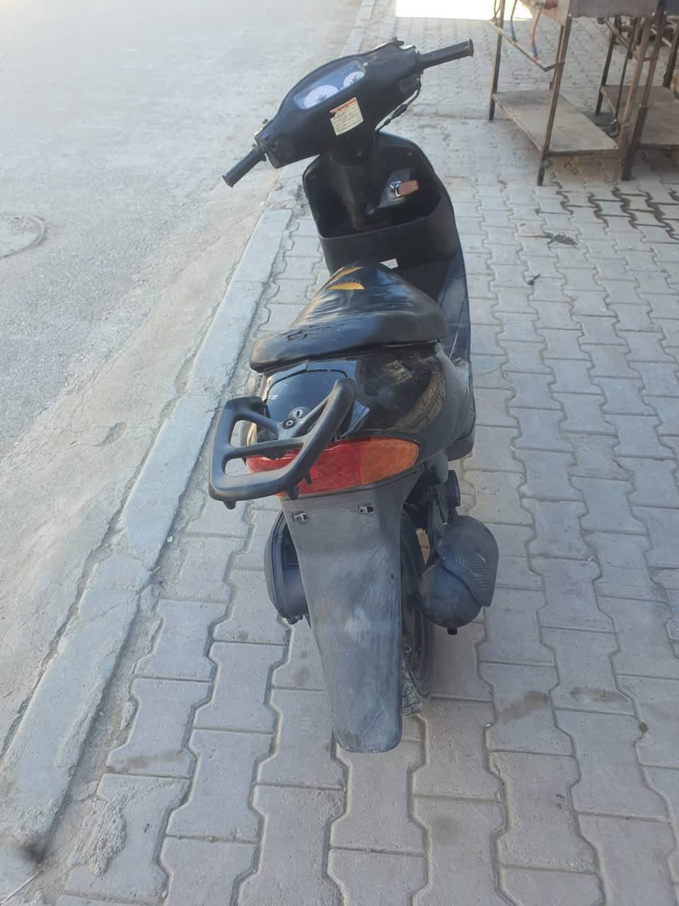 سلام عليكم شباب ذبانه ساسوكي للبيع محرك ناعم مفتوحه مره وحده كهربائيات كله شغال سعر ٢٧٥بيها مجال للشراي رقمي 
***********
