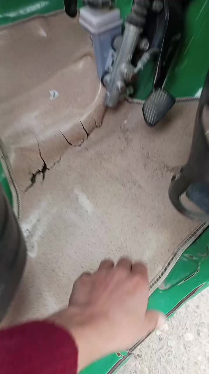 سلام عليكم  تكتك البيع نضيفه مالت جني تكتك  مكفوله كفاله عامه من صبغ معجون  محرك مامفتوح شريكه لاتبخر ولا تنقيص مكينه خير من الله  تكتك جديده
رقم  نكليزي  ٢١ طالعه  ٢٢ شهر ١١ رقم  الهاتف  ***********
