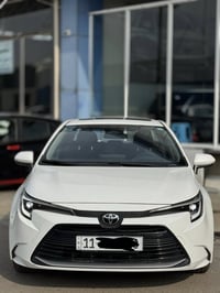 يا الله 🙏 للبيع فقط بدون مراوس  تيوتا كورلا 2025 هايبرد ليفين HEV  ماش...