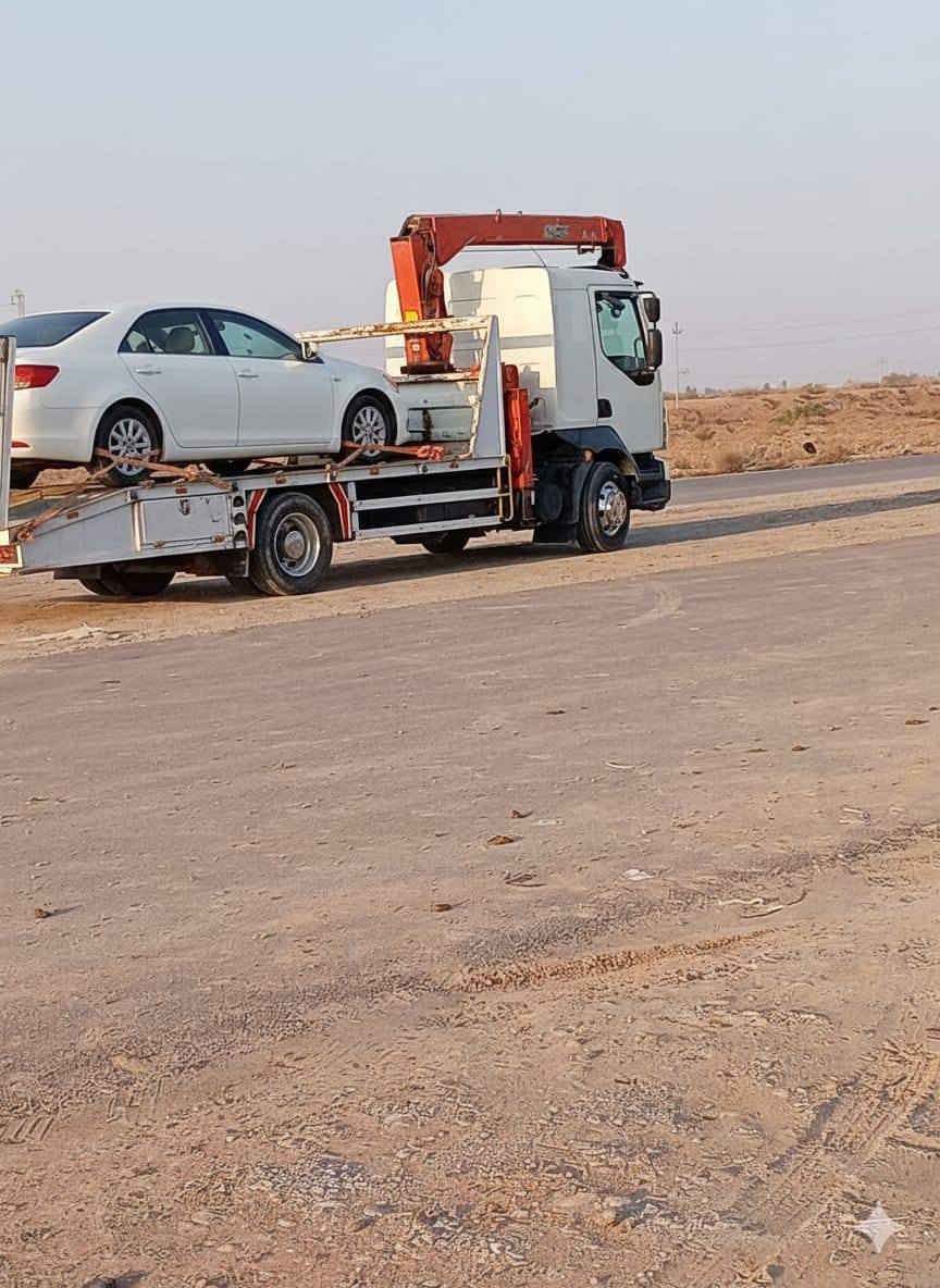 السلام عليكم 
يوجد كرين فالفو 
حموله 18 طن 
متواجدين طيل ايام الاسبوع 
وحي الگرايب 
انواع السيارات الدراسات المحركات كرفانات 
اخراج قطاسات 
شغل گهرباء تسليك
تنصيب عواميد 
متواجد بس رمش واحنه نتصل 
علي الداوود  ***********
حسين الداوود ***********
