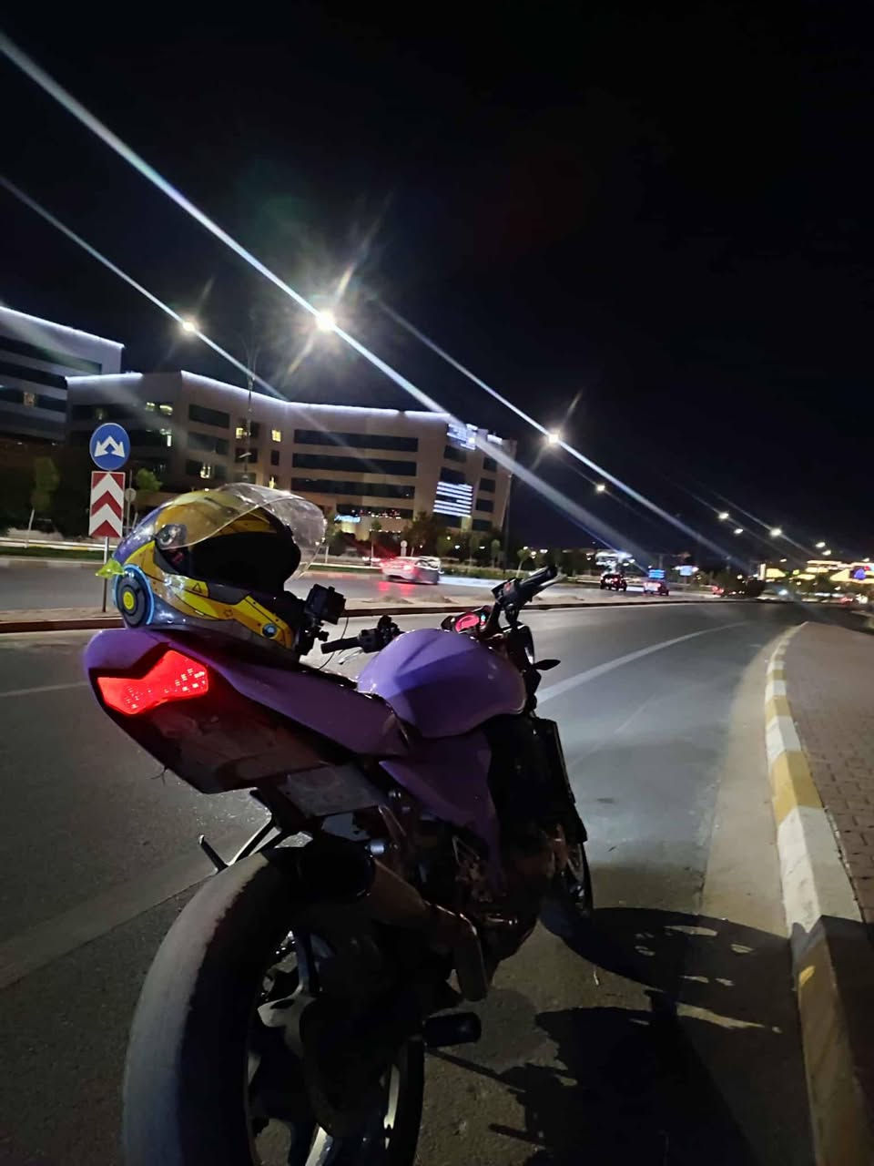 سلام علیکم
ئەم z750بۆ فرۆشتن
مۆدێل 2006
ماتۆڕەکە ئیش ناکات کێشەی کارەبایی هەیە
مەکینەی بەشەرتە
سعری 11گەڵایە
شوێن سلێمانی
ژمارەی خاوەنی
***********
