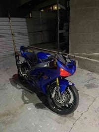 كاوسكي 2004 لبيع دراجه مفتوحه بيهة دبل رياضي دروعه اصليه منضومه زنون ا...