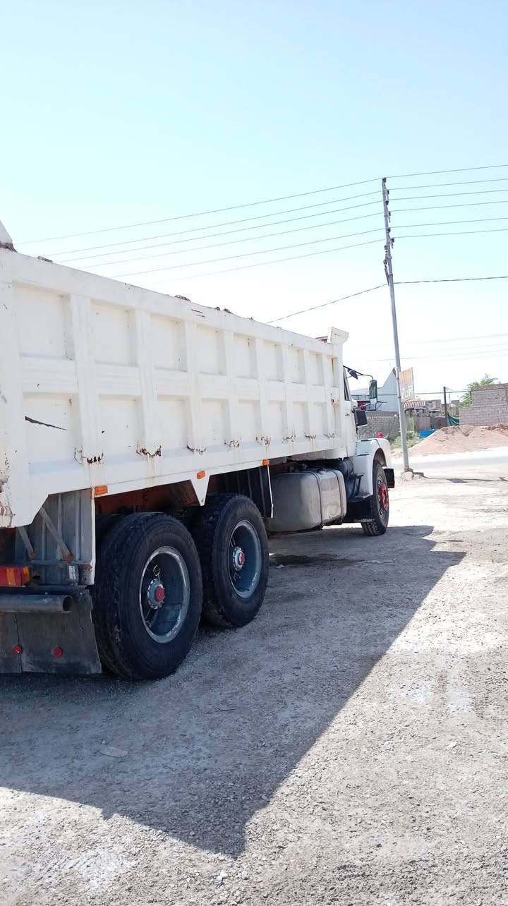 سلام عليكم فالفو 82 محرك N10كير 4/4طايف مجموعه14خفيفه رقم قادسيه نگليزي سنويه 2030 بسمي متخمه بس وزج نص عمر دوشمه حلوه قماره حلوه شاصي بي ترويج شرط لا كسر ولا فطر 0784 231 5937
