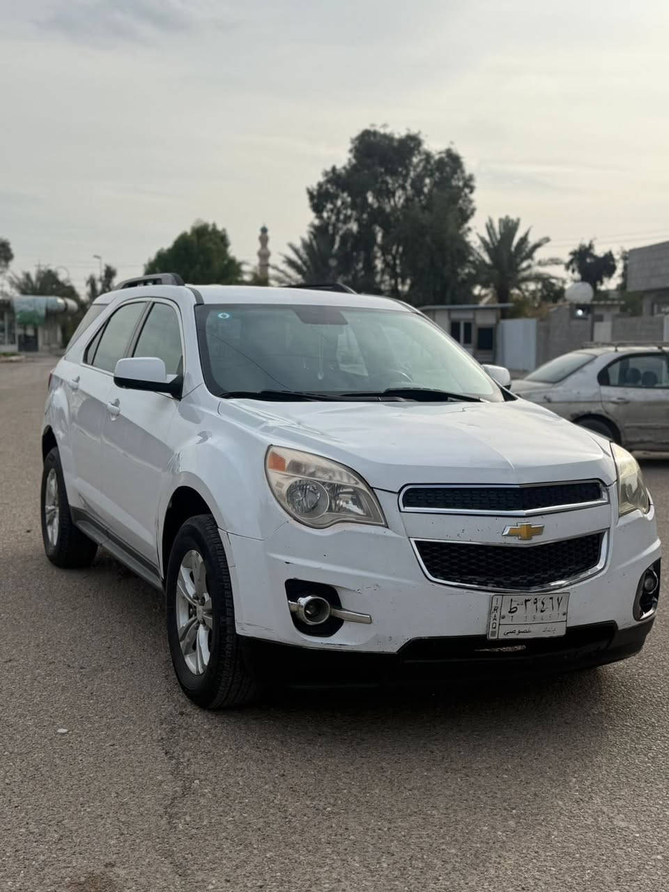 شوفرليت كوينكس 2017 امريكي
سياره بيها طخطخات موضحه بل صور 
صدر ٧٠/١٠٠ حداديه
ماشيه ٦٠ الاف سياره 
السعر ١٠٠ دفتر وبيها مجال قليل 
العنوام العامريه 
رقم الهاتف***********
