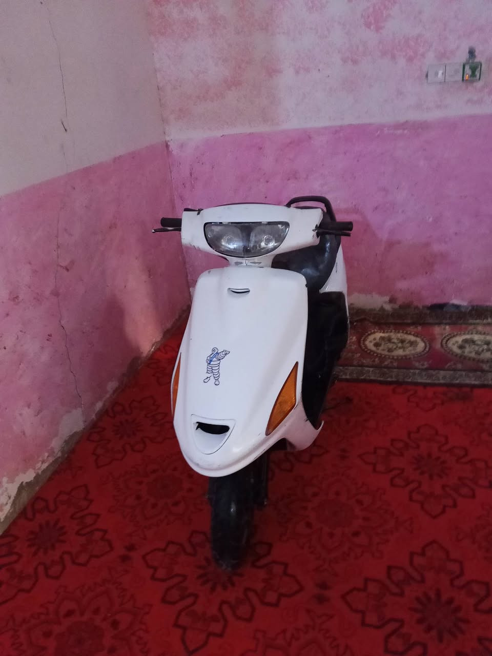 سلام عليكم دراجه فراشة للبيع دراجه نضيفه تايرات جدد السعر 250وبيهه مجال حك الجيه العنون الدوانيه الرقم *********** بي واتساب
