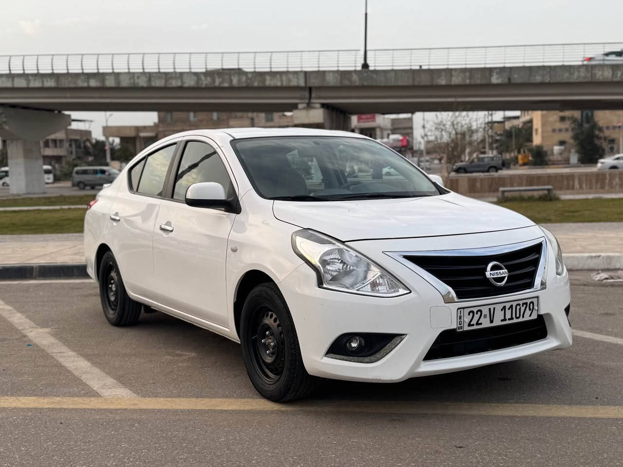 نيسان سني ٢٠٢٤ هندي *********** 
ماشيه ٣٧ كير مكينه وتبريد وحداديه وتخم تاير كفاله
فقط الجاملغ الخلفي بارد وموضح بلصور 
بسم شركه لؤلؤه الاعتماد معروفه وكاله عندي ومستمسكات جاهزه . كل نقص مابيها السياره 
العنوان البصره العشار السعر ١١٧ مجال قليل للشراي البصرة, العراق
