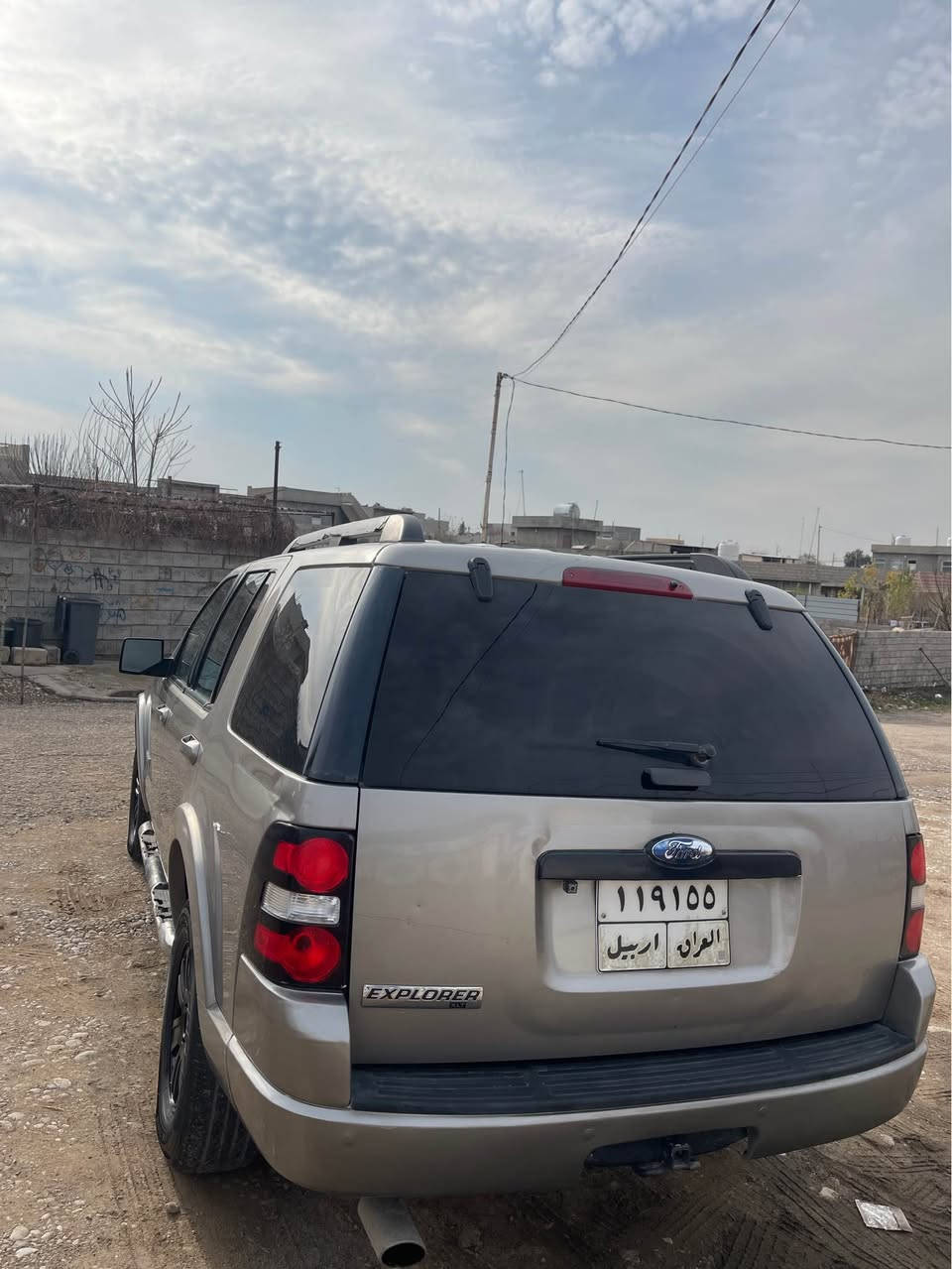 فؤرت اكسبلور ٢٠٠٨ ٣ پارچه ي پيشي سبوغه بي ليدران مواصفاتي ٧ نه فه ري كوشين جلد و كاره با ٤ تاي نوي له سه ره گيرو مه كينه به شه رت به ناو كردن به شه رت ٨٢ وه ره قه و مه جال *********** أربيل, العراق
