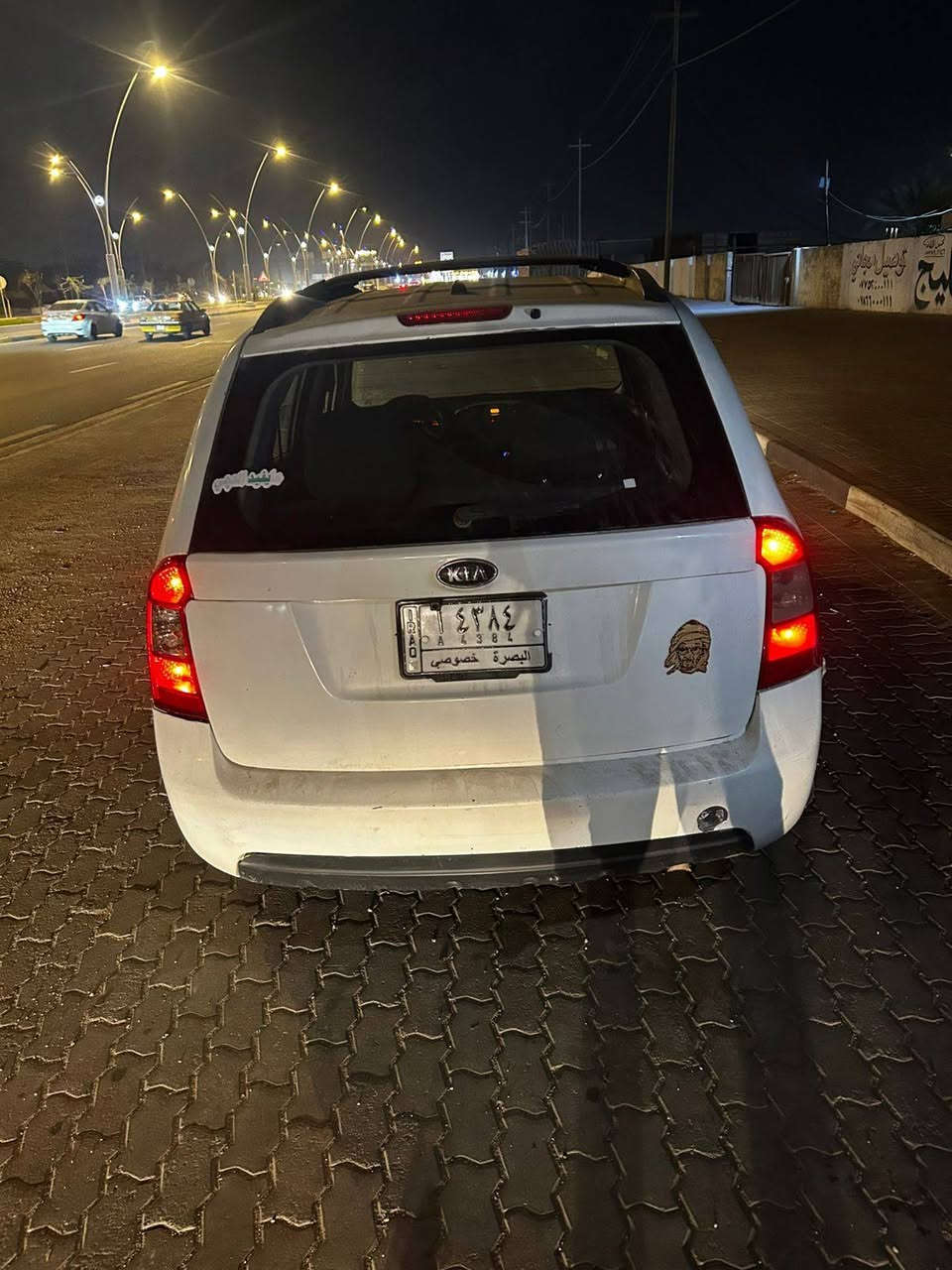 السلام عليكم للبيع كيه كارنز
مديل 2008  بيه ضربه جاملغ امامي
وتبديل باب صندوك اثر ضربه  بدون داخل من لخارج فقط بس لشراي يدلل لموشراي لايراسل ولا يدخل خاص السعر 100$وبيه مجال حك الجيه اتصال ع رقم *********** البصرة, العراق
