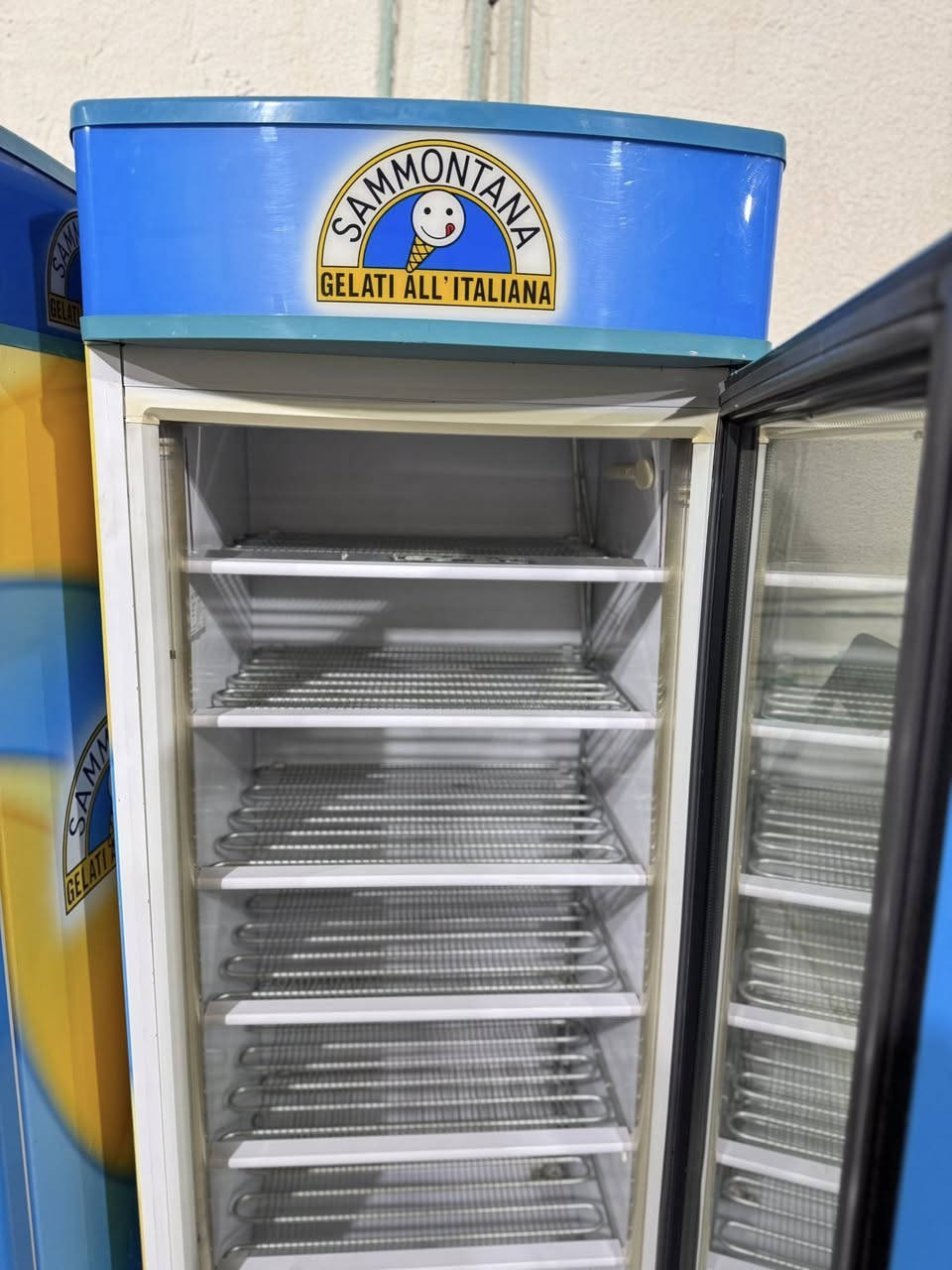 #معرض #الايطالي
عارضه أيطاليا 🇮🇹
عدد 8 
تجميد سالب -30
مستخدم نضيف 
سنكل فيز 
بلاديات 

العنوآن بصره 
السعر والتفاصيل مراسله الصفحة
اؤ الأتصال هـ.      ***********
#سيدحسين
