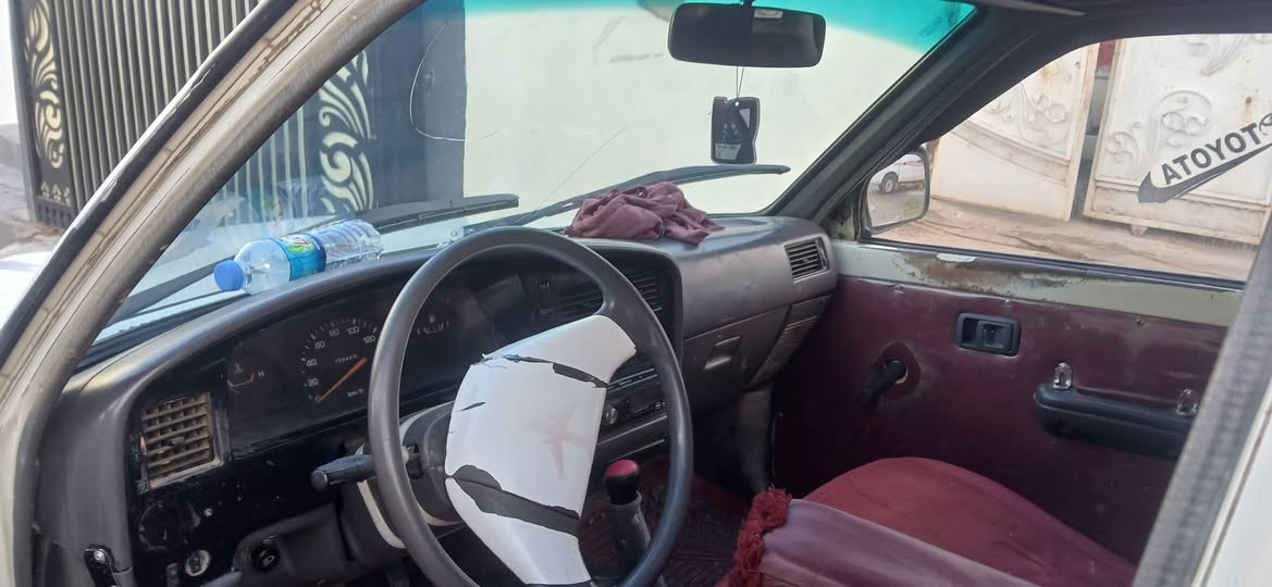 پیکاب مۆدێل90ئاڕم پلاستیک سلێمانی مەکینە سێوای 6گێڕ بێ دەعام بێ لێدراو مەکینەو شانسی بەشەرت سەیارەکە نەمونە لەجوانی پەمپێ کراوە  لەسەر ساخی ناونیشان چەمچەماڵ سعر 28گڵا ژ.م کۆڕەک***********
ئاسیا***********
