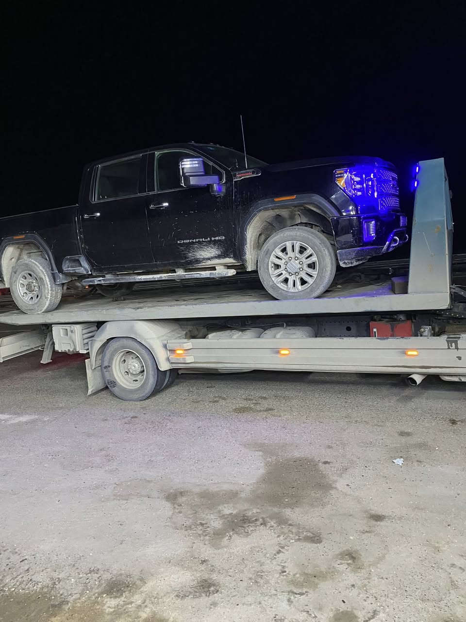 كرين سطحيه للنقل السيارات الحديثة والعاطله والمضروبه داخل النجف وخارج النجف على مدار ٢٤ ساعه ***********
